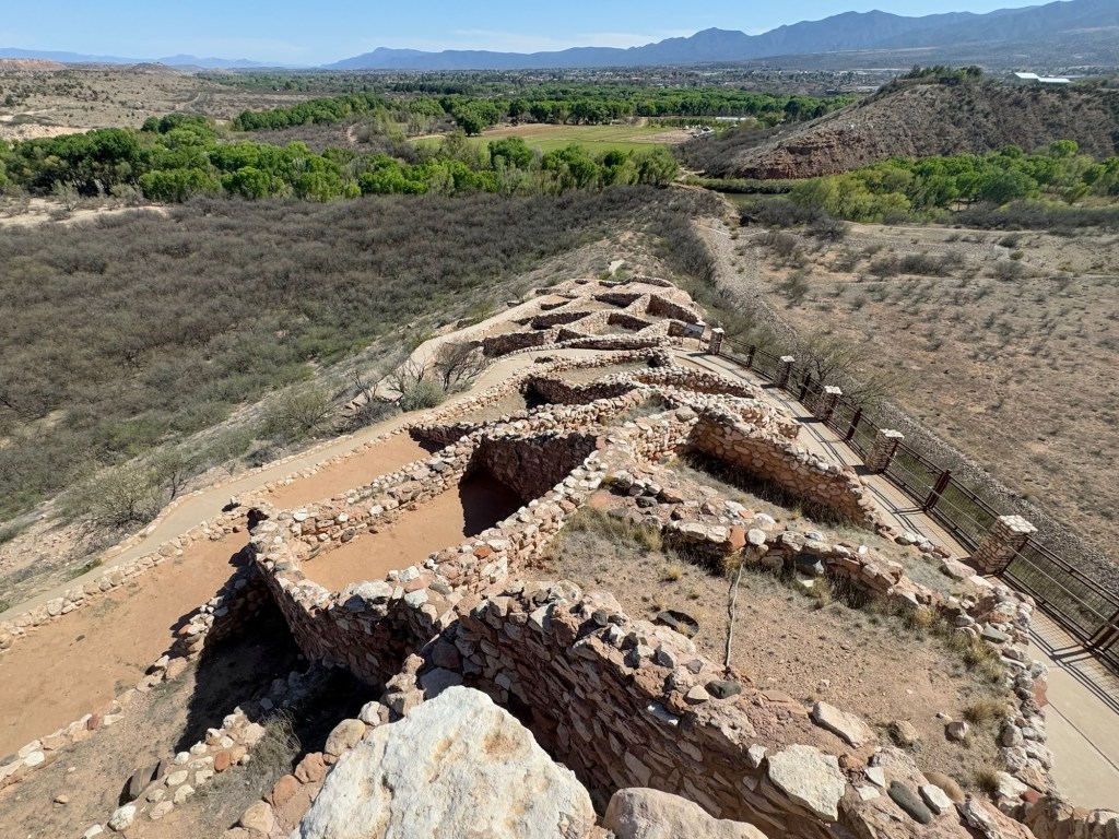 Tuzigoot: 1000 years, 110&nbsp;rooms