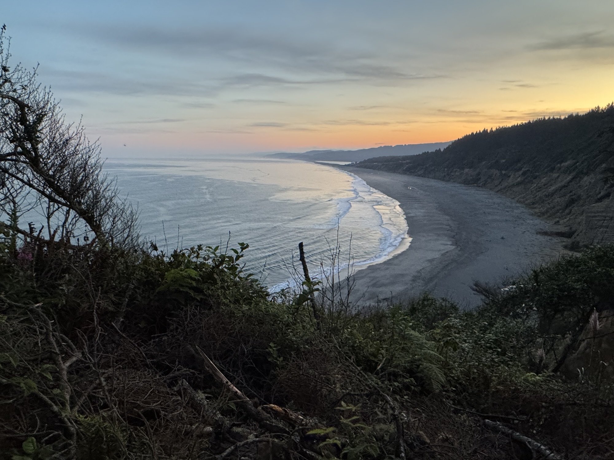 Sunrise at Agate Beach at Sue-Meg State Park.